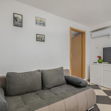Apartments D Krk Town Luaran gambar