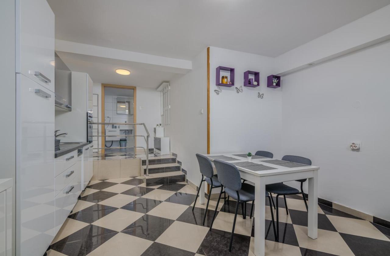 Apartments D Krk Town Luaran gambar
